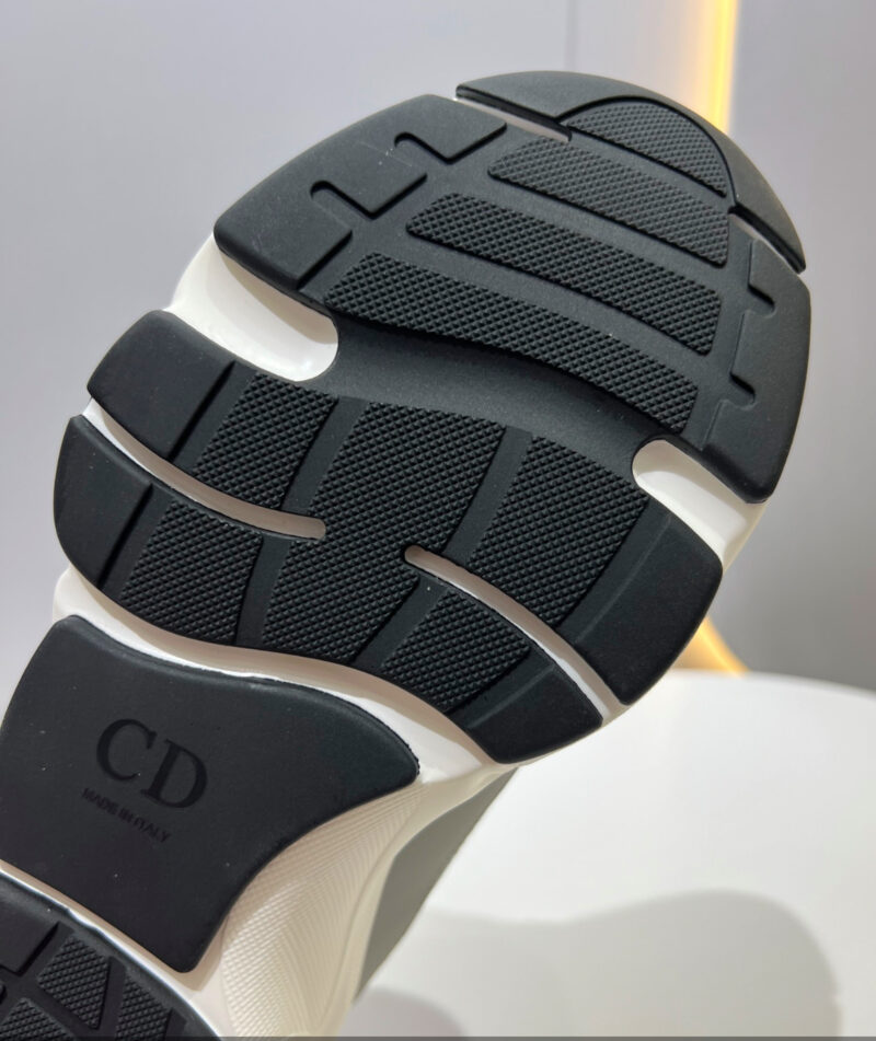 Dior B22 – Image 4