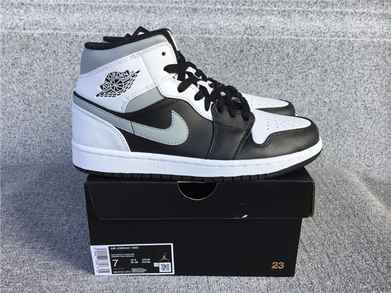 Air Jordan 1 Mid