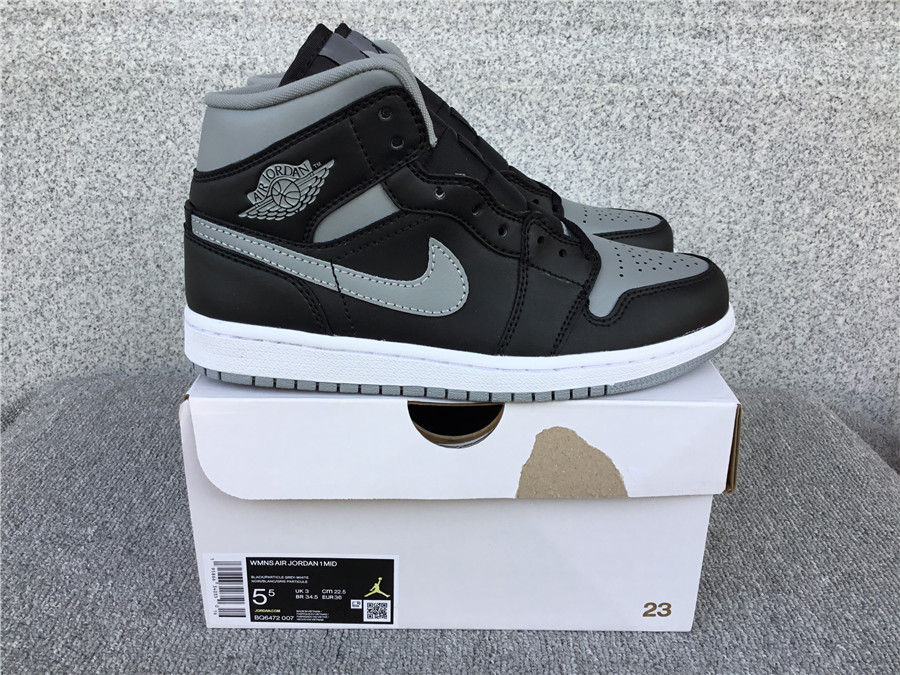Air Jordan 1 Mid