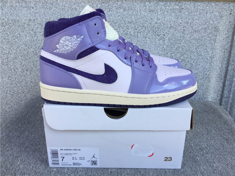 Air Jordan 1 Mid