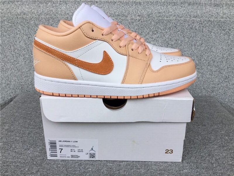 Air Jordan 1 Low