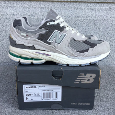 New Balance 2002 r