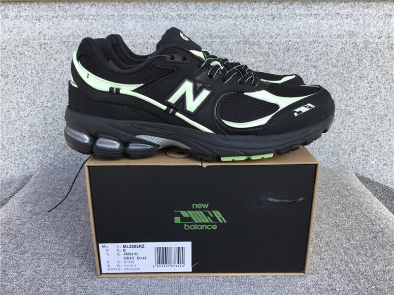 New Balance 2002 r
